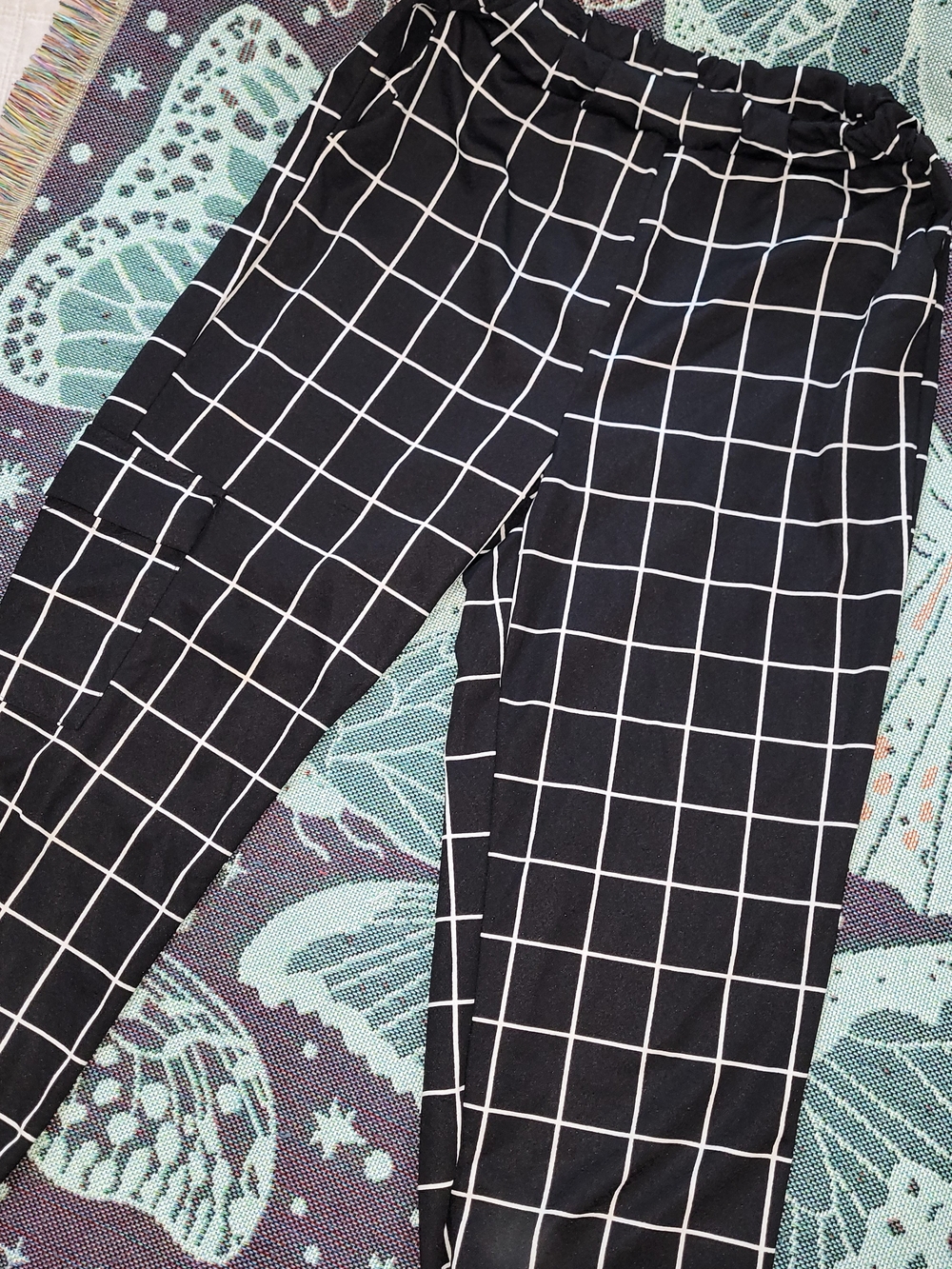 Zaful Black & White Windowpane Elastic Waist Joggers